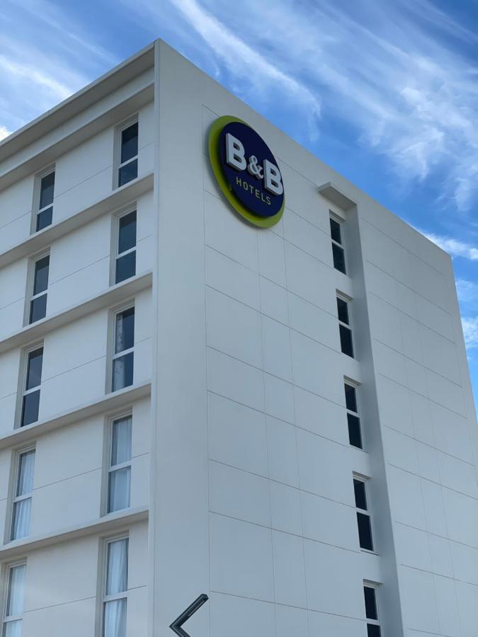 B&B Hotel Фор-де-Франс Экстерьер фото